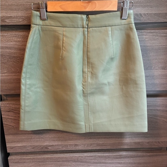 Aritzia Wilfred Leather Mini Skirt Sage - Picture 2 of 7